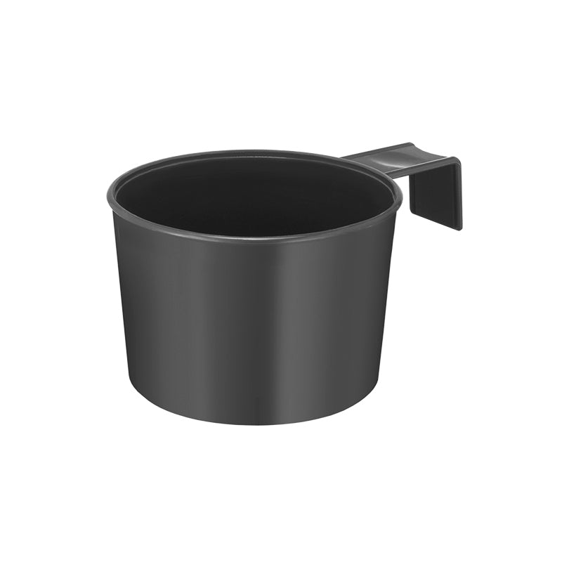 Eine schwarze Unold-Tasse aus Kunststoff für REISEBLITZKOCHER 8210 / 8215 mit einem flachen, breiten Henkel am Rand, abgebildet vor einem schlichten weißen Hintergrund.