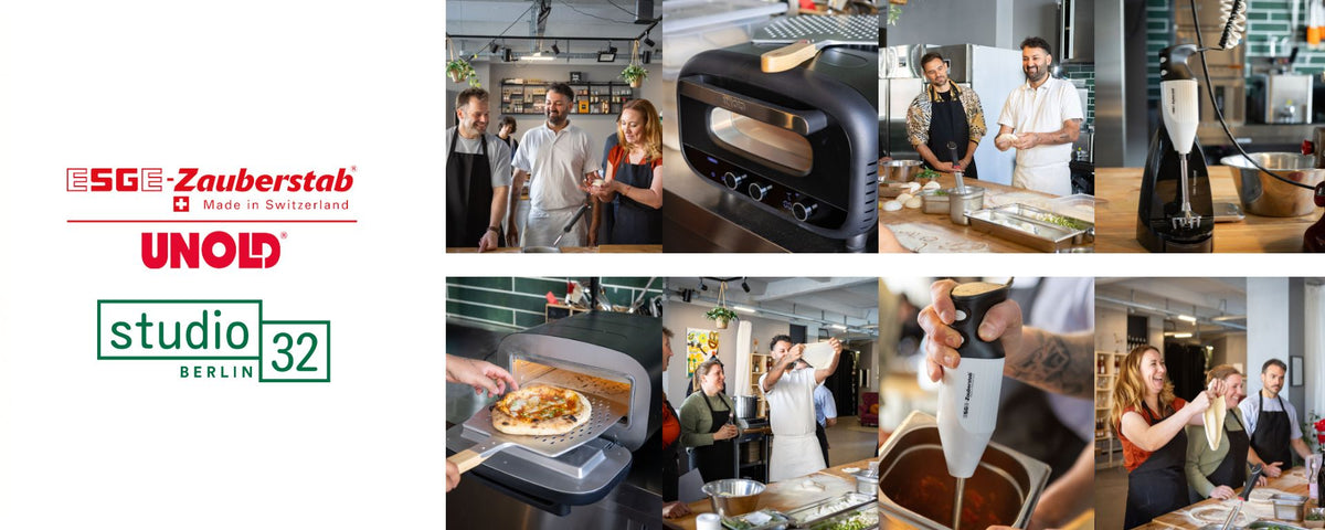 Eine Collage, auf der Menschen gemeinsam in einer modernen Küche kochen und dabei verschiedene Küchengeräte zur Zubereitung von Gerichten wie Pizza verwenden. Auf der linken Seite sind die Logos von ESGE-Zauberstab, Unold und Studio 32 Berlin zu sehen.