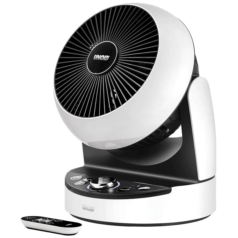 Der Unold TISCHVENTILATOR 3D B-Ware, ein weiß-schwarzer Elektroventilator mit rundem, neigbarem Kopf, sitzt auf einem Sockel mit Bedienknöpfen und Drehregler. Eine passende Fernbedienung liegt daneben, und das Unold-Logo prangt auf dem Frontgitter.