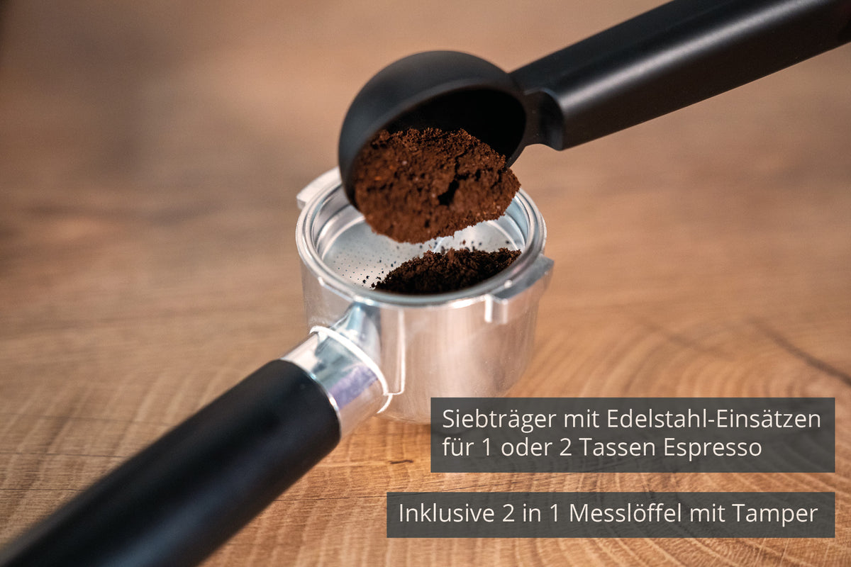 Die Unold Espressomaschine Piccopresso verfügt über einen Siebträger mit Edelstahleinsätzen für 1 oder 2 Tassen Espresso und wird mit einem 2-in-1-Messlöffel und Tamper geliefert.