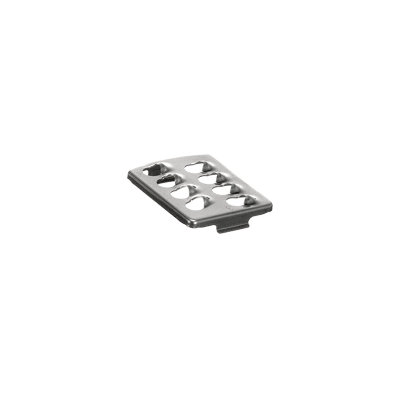 Die Unold Raspelscheibe grob (Nr. 3) für die KÜCHENMASCHINE Kompakt 78501 ist eine kleine, rechteckige Metallplatte mit sechs ovalen Löchern in zwei Reihen, die auf einem schlichten weißen Hintergrund abgebildet sind.